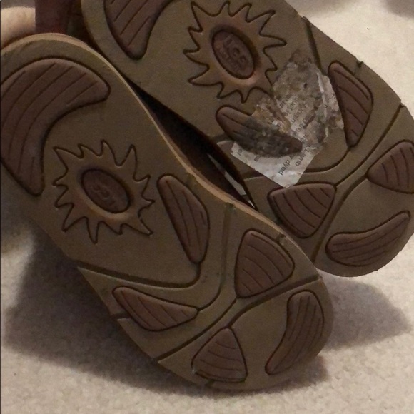 Furry UGG - Picture 4 of 9